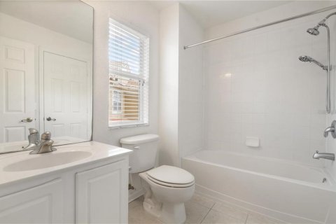 Condominio en alquiler en Orlando, Florida, 3 dormitorios, 154.68 m2 № 1917090 - foto 15