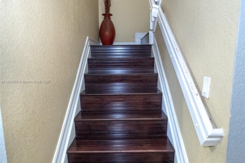 Townhouse in Miramar, Florida 3 bedrooms, 157.93 sq.m. № 1834040 - photo 23
