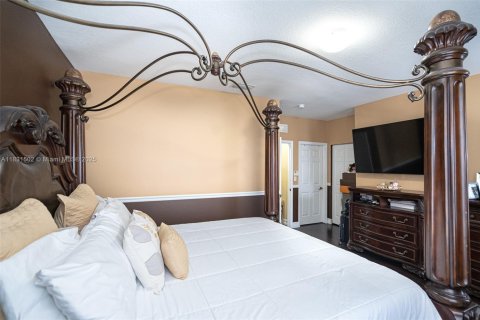 Townhouse in Miramar, Florida 3 bedrooms, 157.93 sq.m. № 1834040 - photo 19