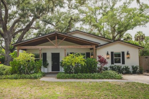 House in Bradenton, Florida 3 bedrooms, 171.4 sq.m. № 2224984