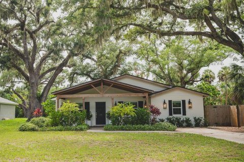 House in Bradenton, Florida 3 bedrooms, 171.4 sq.m. № 2224984 - photo 2