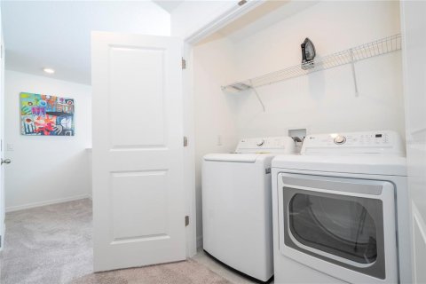 Townhouse in Davenport, Florida 3 bedrooms, 151.62 sq.m. № 2431098 - photo 30
