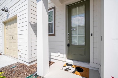 Townhouse in Davenport, Florida 3 bedrooms, 151.62 sq.m. № 2431098 - photo 5