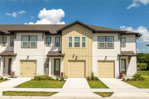 Townhouse in Davenport, Florida 3 bedrooms, 151.62 sq.m. № 2431098