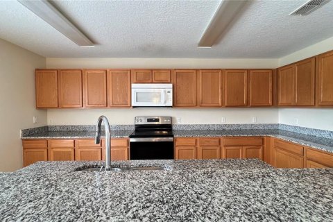Villa ou maison à louer à Davenport, Floride: 5 chambres, 283.63 m2 № 2216400 - photo 22