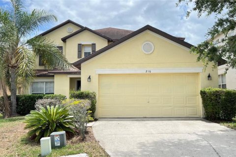House in Davenport, Florida 5 bedrooms, 283.63 sq.m. № 2216400
