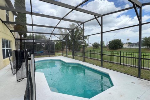 Villa ou maison à louer à Davenport, Floride: 5 chambres, 283.63 m2 № 2216400 - photo 6