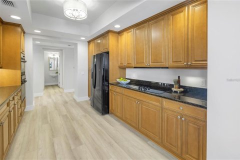 Condominio en venta en Saint Petersburg, Florida, 2 dormitorios, 221.48 m2 № 1826771 - foto 13