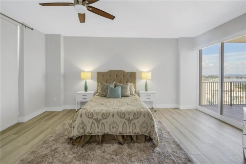 Condominio en venta en Saint Petersburg, Florida, 2 dormitorios, 221.48 m2 № 1826771 - foto 19