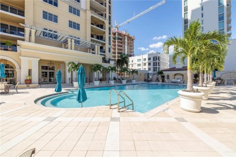 Condominio en venta en Saint Petersburg, Florida, 2 dormitorios, 221.48 m2 № 1826771 - foto 26