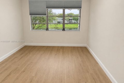 Condominio en alquiler en Pompano Beach, Florida, 3 dormitorios, 150.5 m2 № 2078127 - foto 6