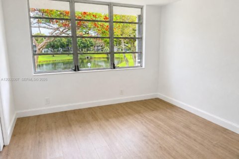 Condominio en alquiler en Pompano Beach, Florida, 3 dormitorios, 150.5 m2 № 2078127 - foto 9