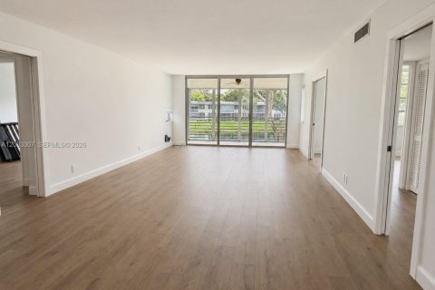 Condominio en alquiler en Pompano Beach, Florida, 3 dormitorios, 150.5 m2 № 2078127 - foto 5