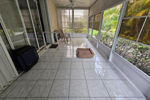 House in Port St. Lucie, Florida 2 bedrooms, 164.07 sq.m. № 2270647 - photo 25