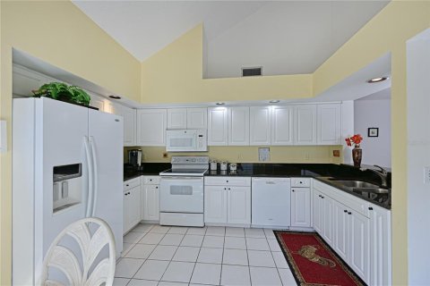 Villa ou maison à vendre à Bradenton, Floride: 3 chambres, 198.81 m2 № 2342015 - photo 12