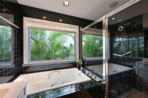 Villa ou maison à vendre à Bradenton, Floride: 3 chambres, 198.81 m2 № 2342015 - photo 19