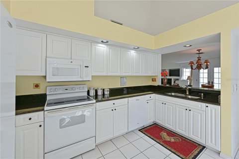 Villa ou maison à vendre à Bradenton, Floride: 3 chambres, 198.81 m2 № 2342015 - photo 13