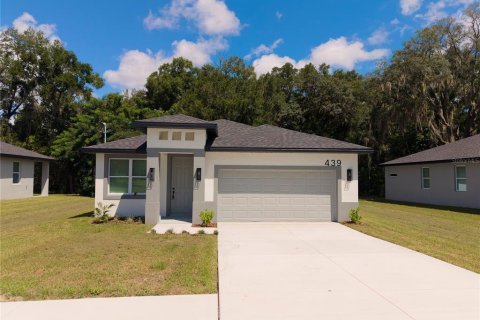 House in Apopka, Florida 4 bedrooms, 162.3 sq.m. № 2359143