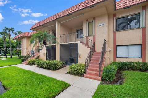 Copropriété à vendre à Weston, Floride: 2 chambres, 114.36 m2 № 2390166 - photo 2