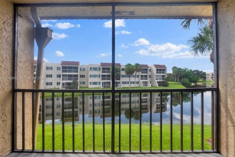 Copropriété à vendre à Weston, Floride: 2 chambres, 114.36 m2 № 2390166 - photo 11