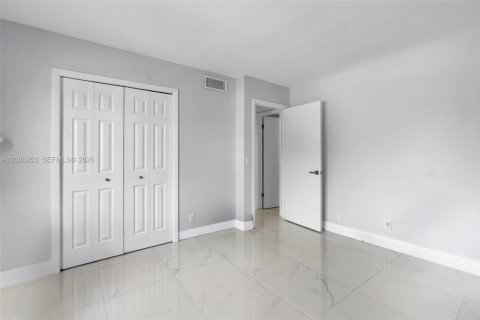Copropriété à vendre à Weston, Floride: 2 chambres, 114.36 m2 № 2390166 - photo 16