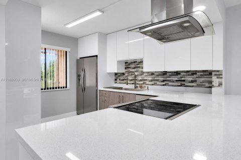 Copropriété à vendre à Weston, Floride: 2 chambres, 114.36 m2 № 2390166 - photo 8