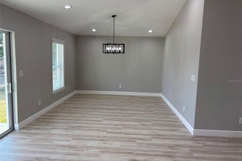 House in Cape Coral, Florida 4 bedrooms, 168.06 sq.m. № 1335173 - photo 10