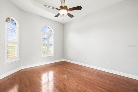 House in Weeki Wachee, Florida 3 bedrooms, 281.31 sq.m. № 1545332 - photo 12
