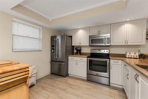 Condo in Punta Gorda, Florida, 2 bedrooms  № 2395869 - photo 12