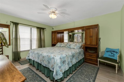 Condo in Punta Gorda, Florida, 2 bedrooms  № 2395869 - photo 21