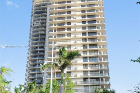 Condo in Aventura, Florida, 2 bedrooms  № 2042086 - photo 7