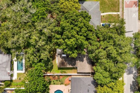 House in Orlando, Florida 3 bedrooms, 185.34 sq.m. № 2239453 - photo 27
