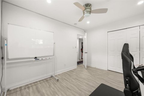 House in Orlando, Florida 3 bedrooms, 185.34 sq.m. № 2239453 - photo 13