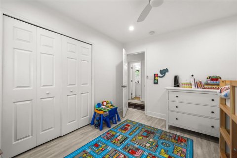 House in Orlando, Florida 3 bedrooms, 185.34 sq.m. № 2239453 - photo 11