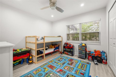 House in Orlando, Florida 3 bedrooms, 185.34 sq.m. № 2239453 - photo 20