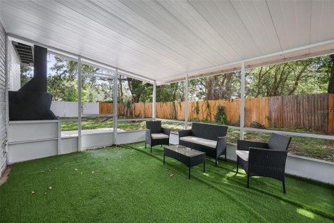 House in Orlando, Florida 3 bedrooms, 185.34 sq.m. № 2239453 - photo 10