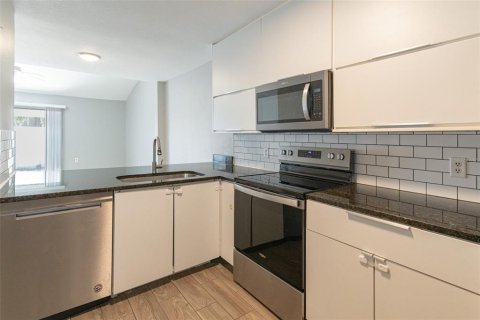 Copropriété à vendre à Orlando, Floride: 2 chambres, 114.27 m2 № 2388331 - photo 7
