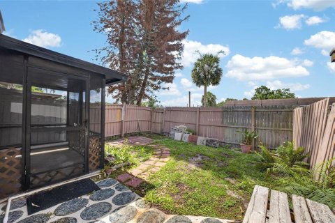 Купить таунхаус в Уинтер-Гарден, Флорида 3 комнаты, 75.62м2, № 2148338 - фото 18