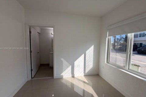 Touwnhouse à vendre à Homestead, Floride: 4 chambres, 129.88 m2 № 2025373 - photo 6