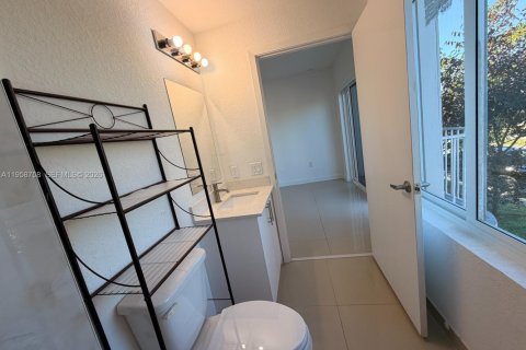 Touwnhouse à vendre à Homestead, Floride: 4 chambres, 129.88 m2 № 2025373 - photo 17