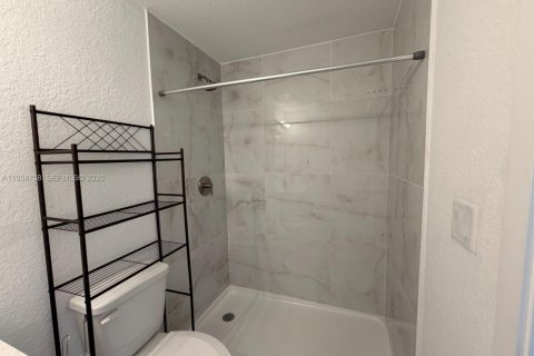 Touwnhouse à vendre à Homestead, Floride: 4 chambres, 129.88 m2 № 2025373 - photo 23