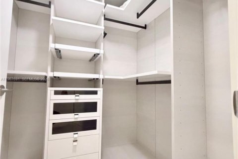 Condominio en venta en Sunny Isles Beach, Florida, 2 dormitorios, 141.58 m2 № 2029515 - foto 10