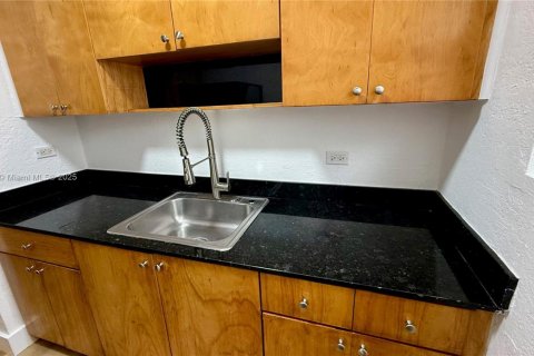 Copropriété à vendre à Miami Beach, Floride: 1 chambre, 55 m2 № 1935144 - photo 15