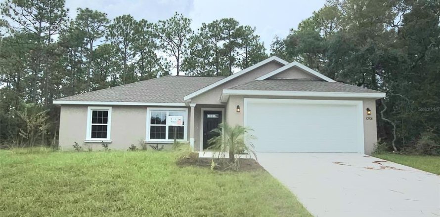 Villa ou maison à Citrus Springs, Floride 3 chambres, 130.53 m2 № 2416241