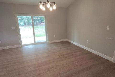 Villa ou maison à louer à Citrus Springs, Floride: 3 chambres, 130.53 m2 № 2416241 - photo 7