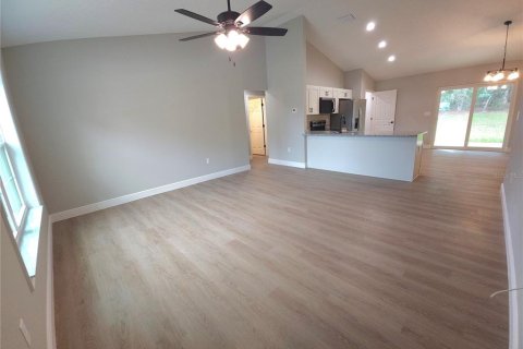 Villa ou maison à louer à Citrus Springs, Floride: 3 chambres, 130.53 m2 № 2416241 - photo 6