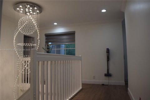 Casa en alquiler en Weston, Florida, 5 dormitorios, 273.23 m2 № 1971020 - foto 18