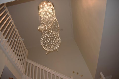 Casa en alquiler en Weston, Florida, 5 dormitorios, 273.23 m2 № 1971020 - foto 15