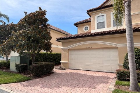 Townhouse in Orlando, Florida 3 bedrooms, 192.12 sq.m. № 1829157 - photo 1