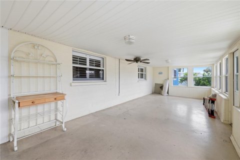 Villa ou maison à vendre à Venice, Floride: 2 chambres, 131.83 m2 № 2298379 - photo 27